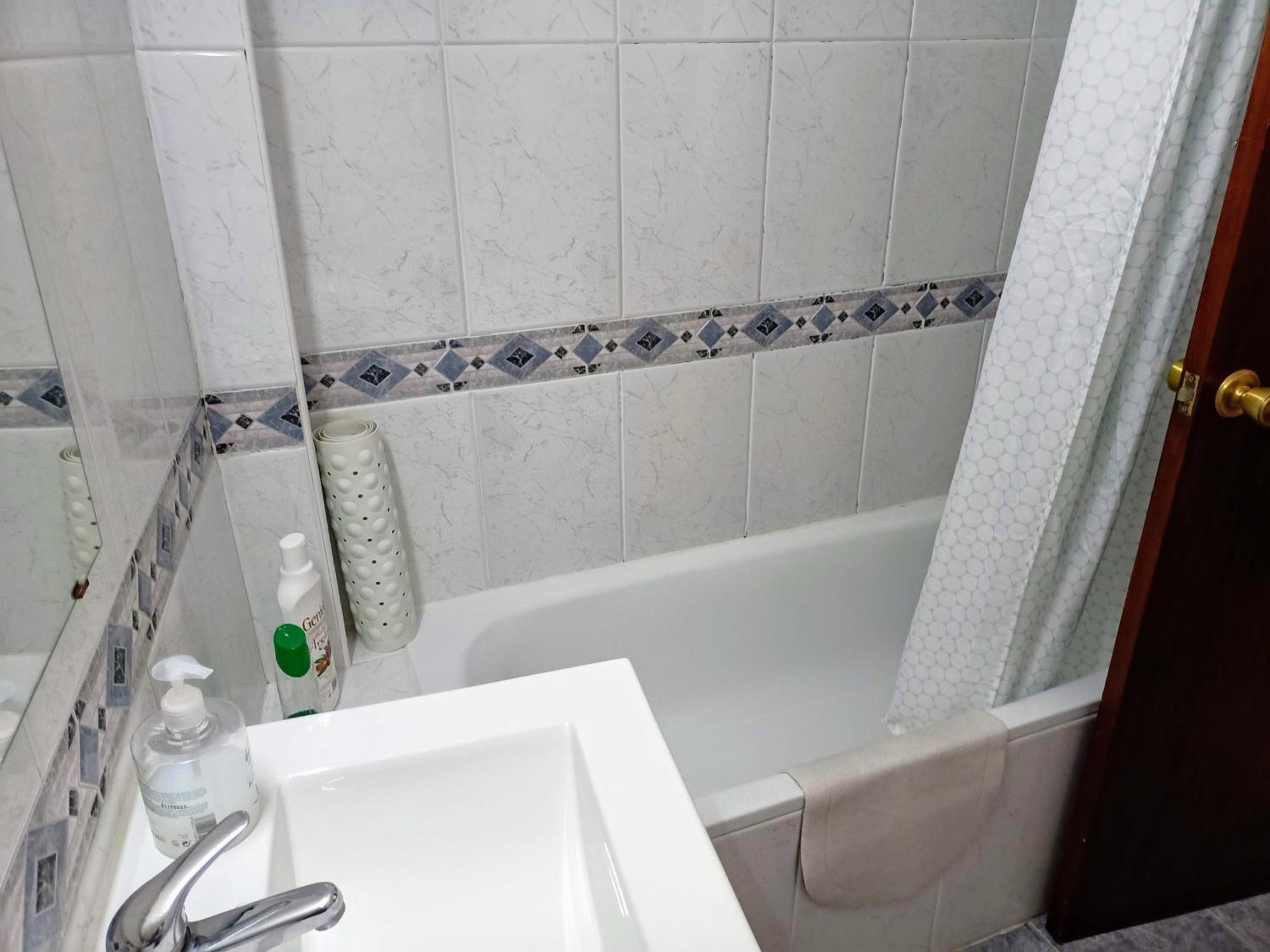 Apartamento Caleta Sun & Sea กาดิซ ภายนอก รูปภาพ